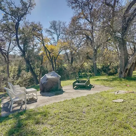 Cozy Bandera Cottage With Medina River Access! Exterior photo