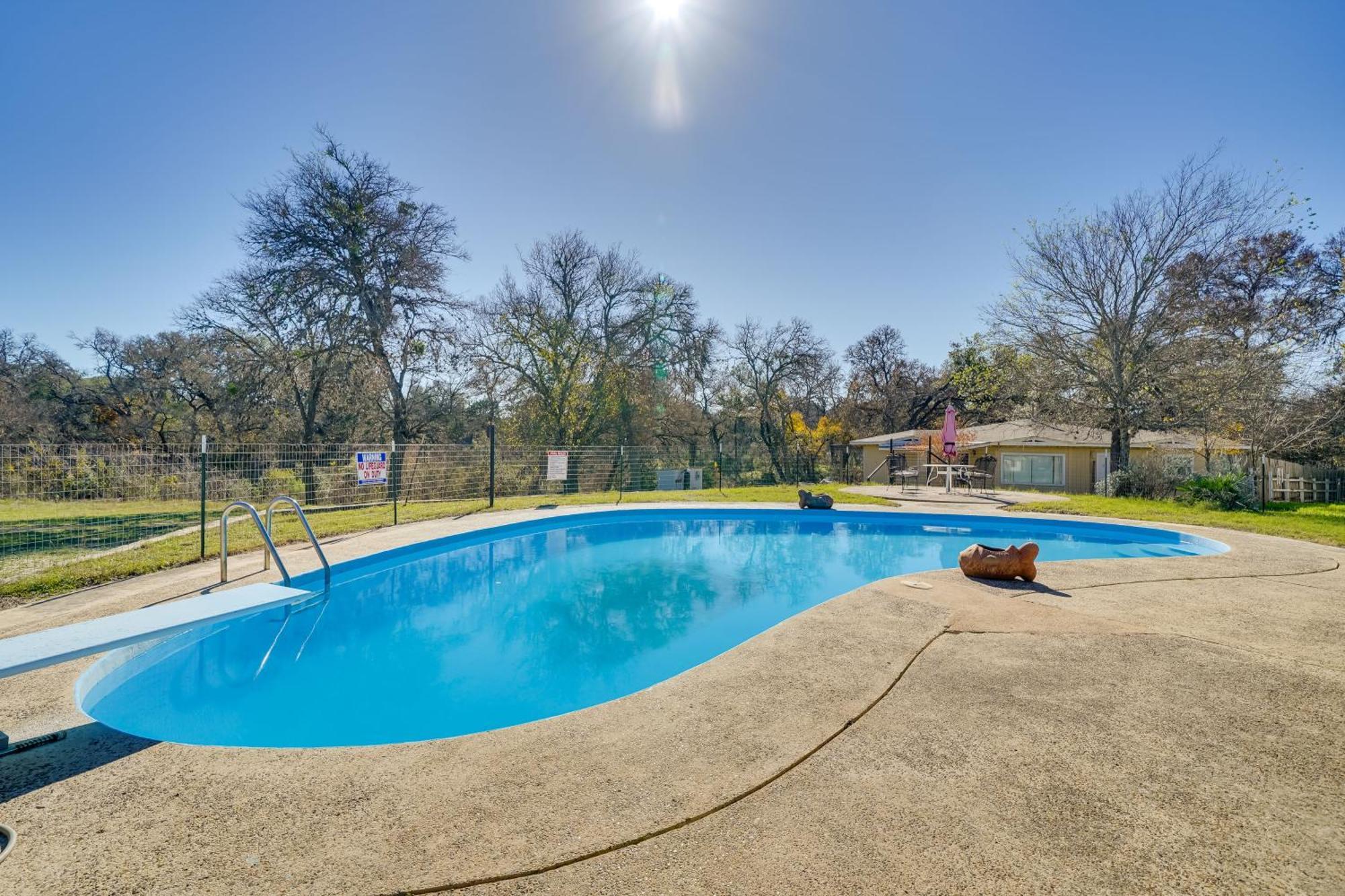 Holiday home Cozy With Medina River Access!