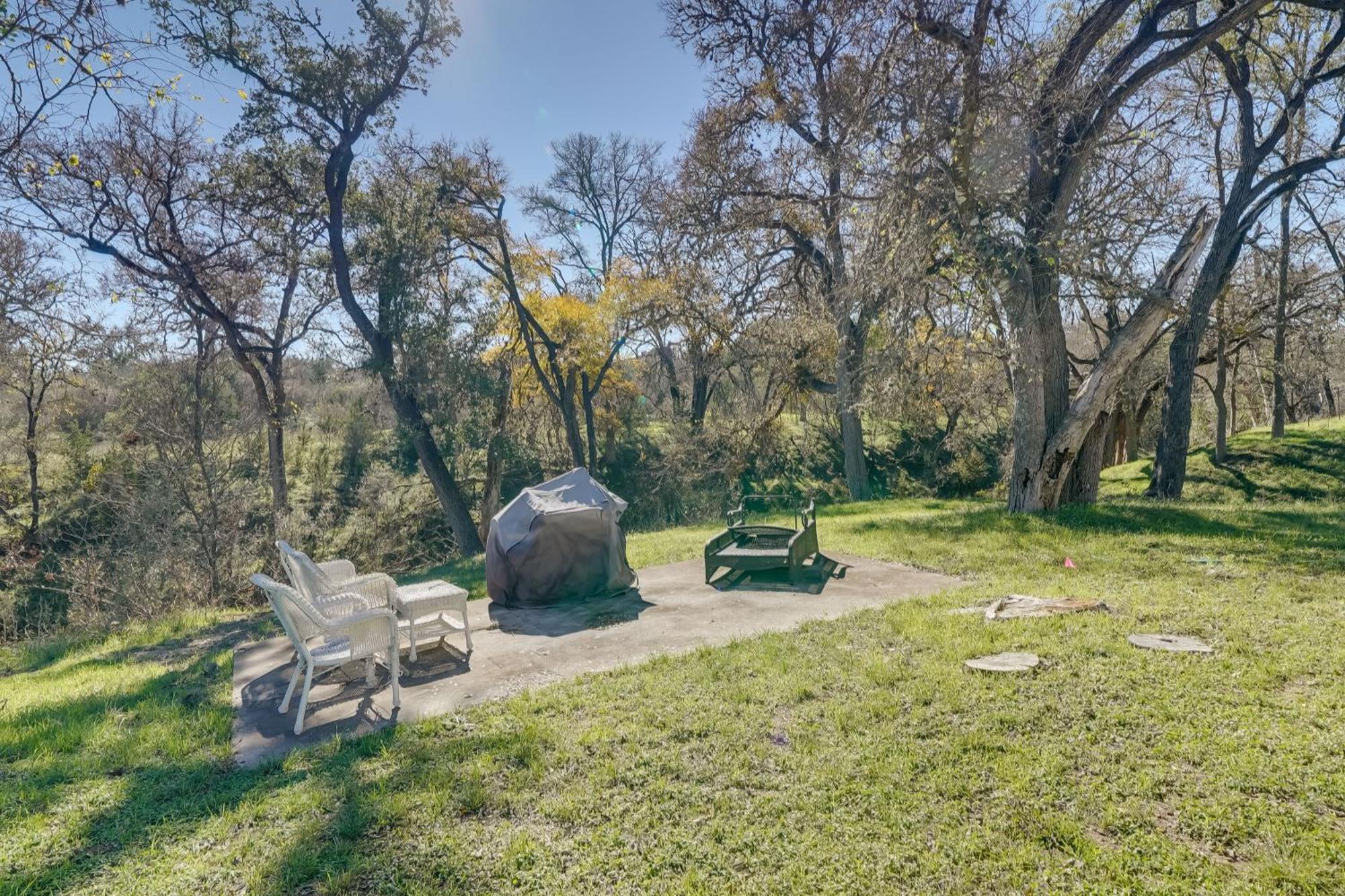 Cozy With Medina River Access! *
